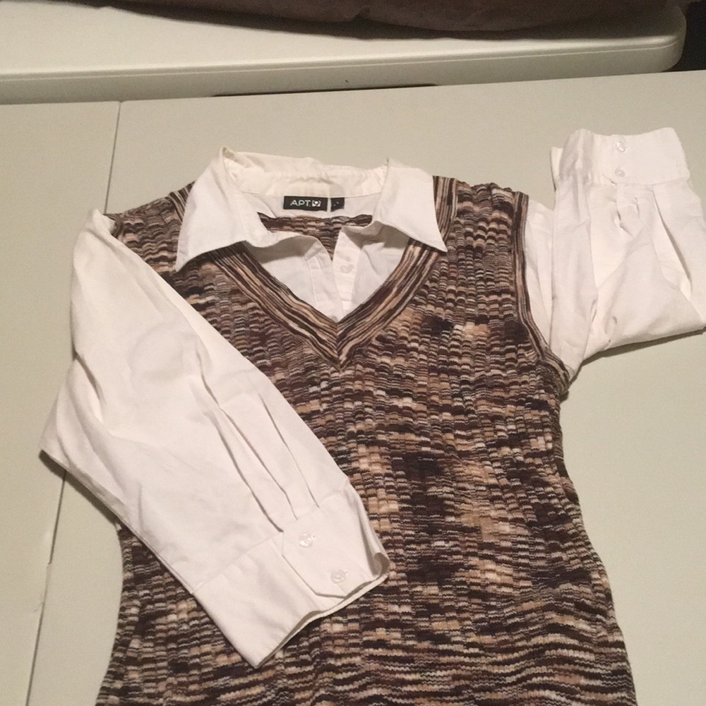 Woman’s sweater/button-up Top